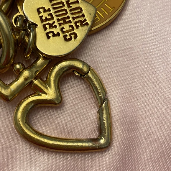 RARE VINTAGE 2008 Juicy Couture Gold Tone Keychain/Purse Charm with Two Charms - Picture 9 of 10
